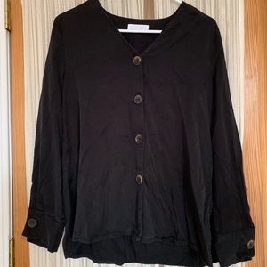 Oak and Fort Black Button Top
